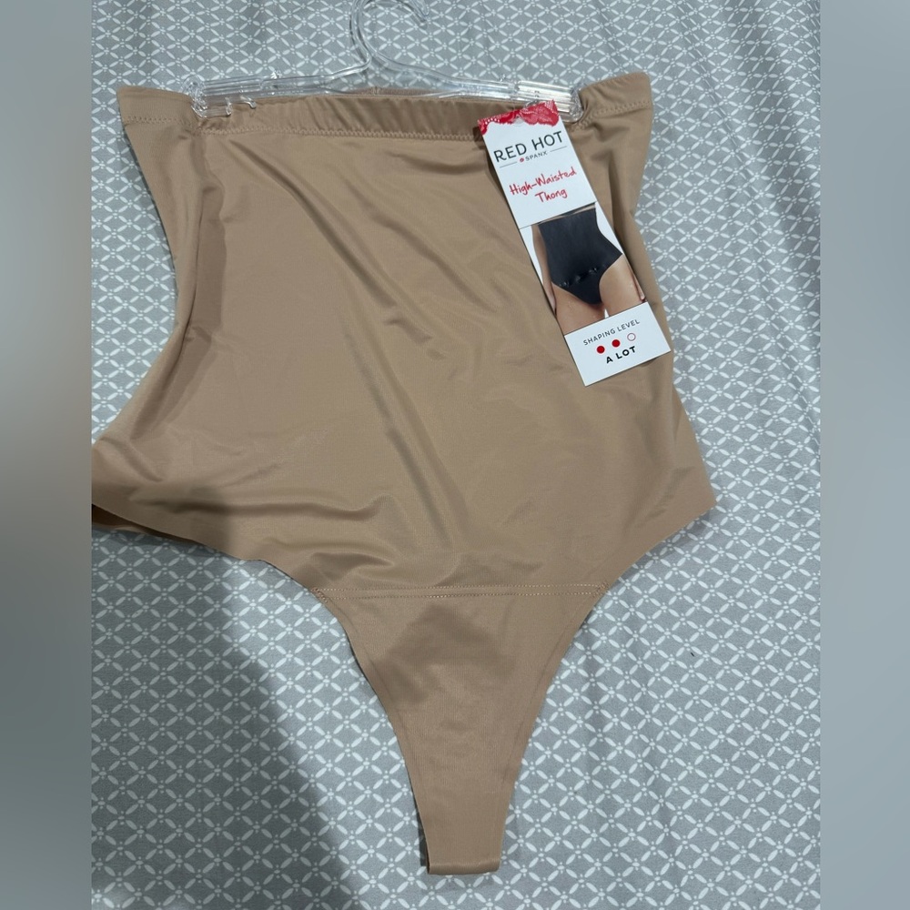SPANX Red Hot High-Waisted Thong - Tan